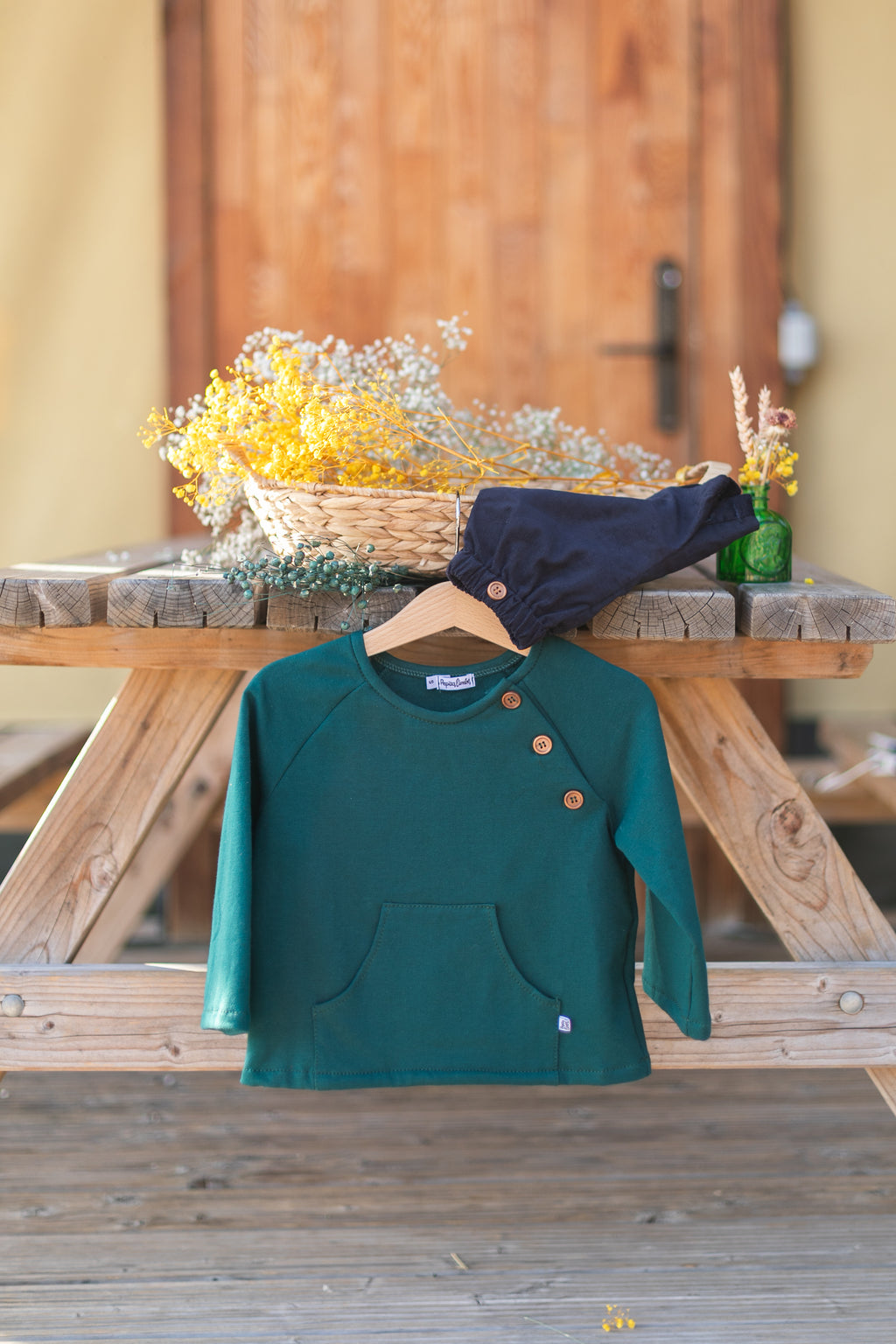 Sudadera verde botella botones