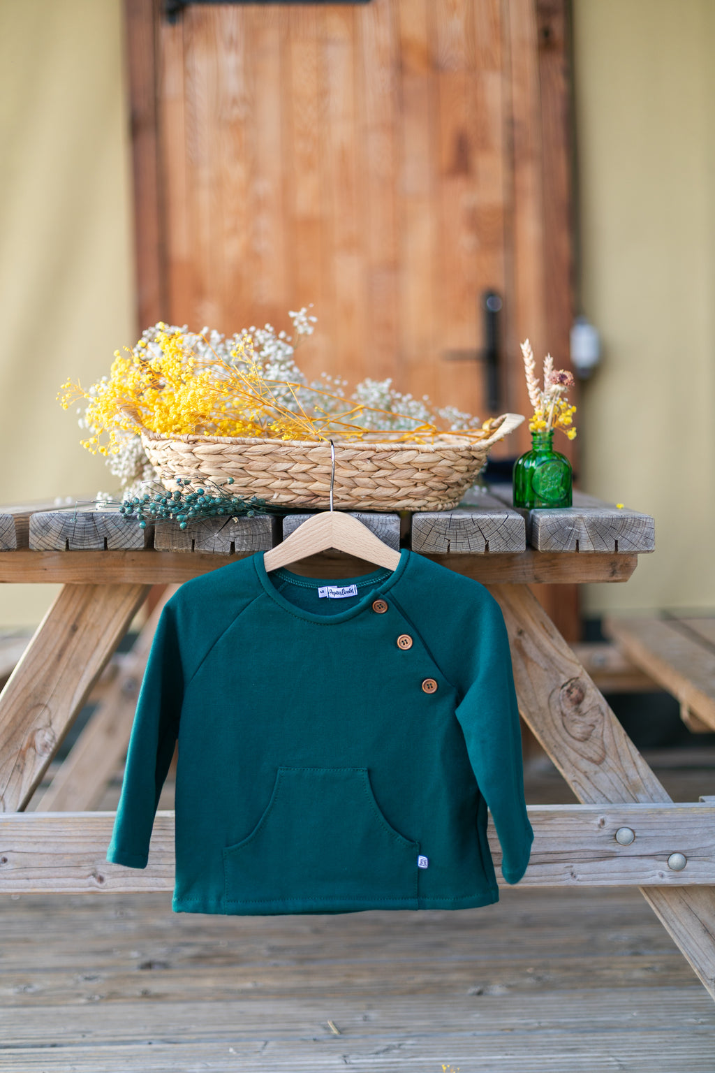 Sudadera verde botella botones